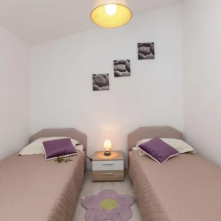 بيت للعطل Wine Garden بولا