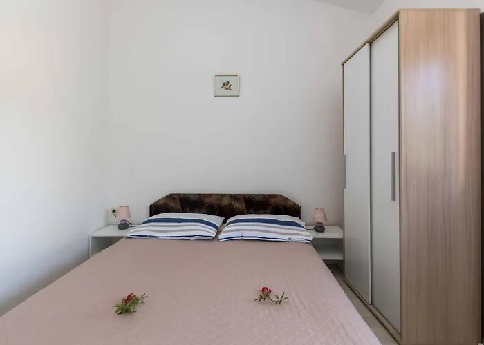 Vikendica Wine Garden *