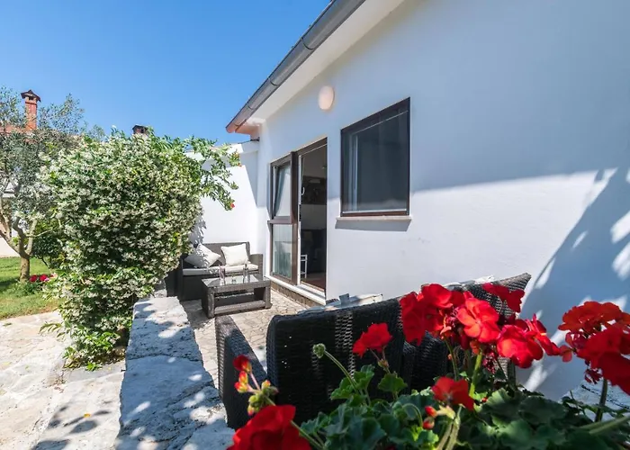 Vikendica Wine Garden