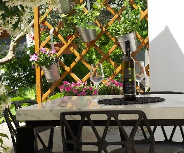 Wine Garden Vikendica Pula